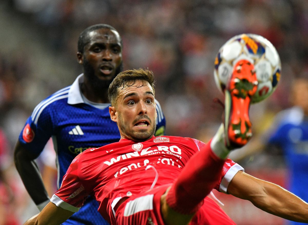 Fotbalistul din Dinamo - FCU Craiova care l-a impresionat pe Ilie Dumitrescu: „E «out of this world»”