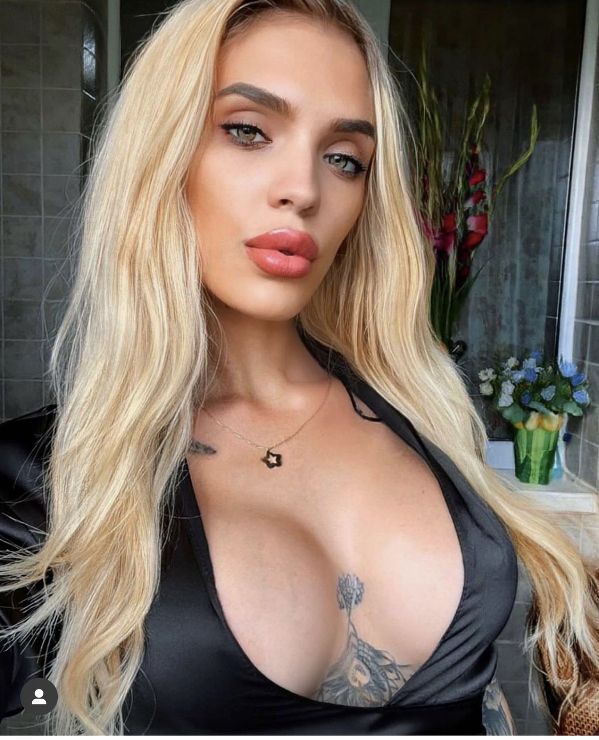 Ioana-Adriana Mitran face ravagii pe circuitul fierbinte din Moto GP » Escapadă în Indonezia pentru o vacanță exotică