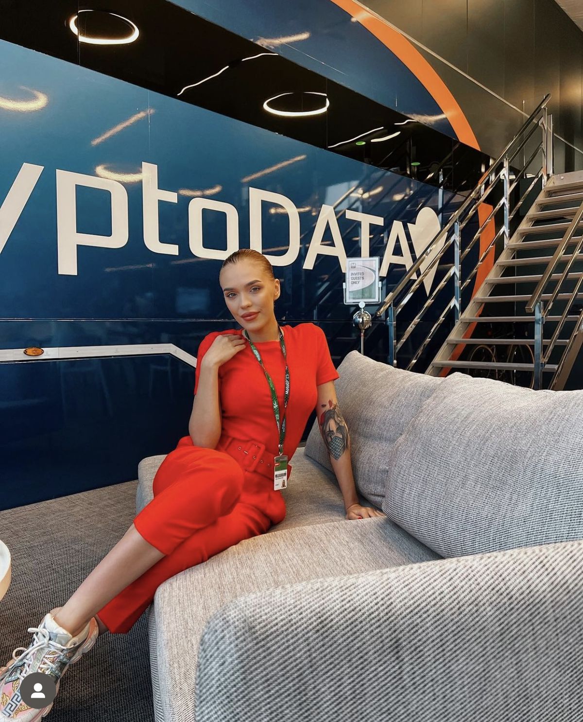 Ioana-Adriana Mitran face ravagii pe circuitul fierbinte din Moto GP » Escapadă în Indonezia pentru o vacanță exotică