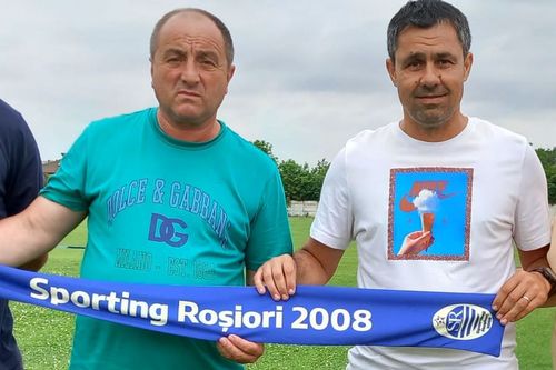 Cristi Negru, în dreapta / Sursă foto: Facebook@ Sporting Roșiori