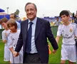 Florentino Perez, președinte Real Madrid, încadrat de Theo Zidane și David Vraciu