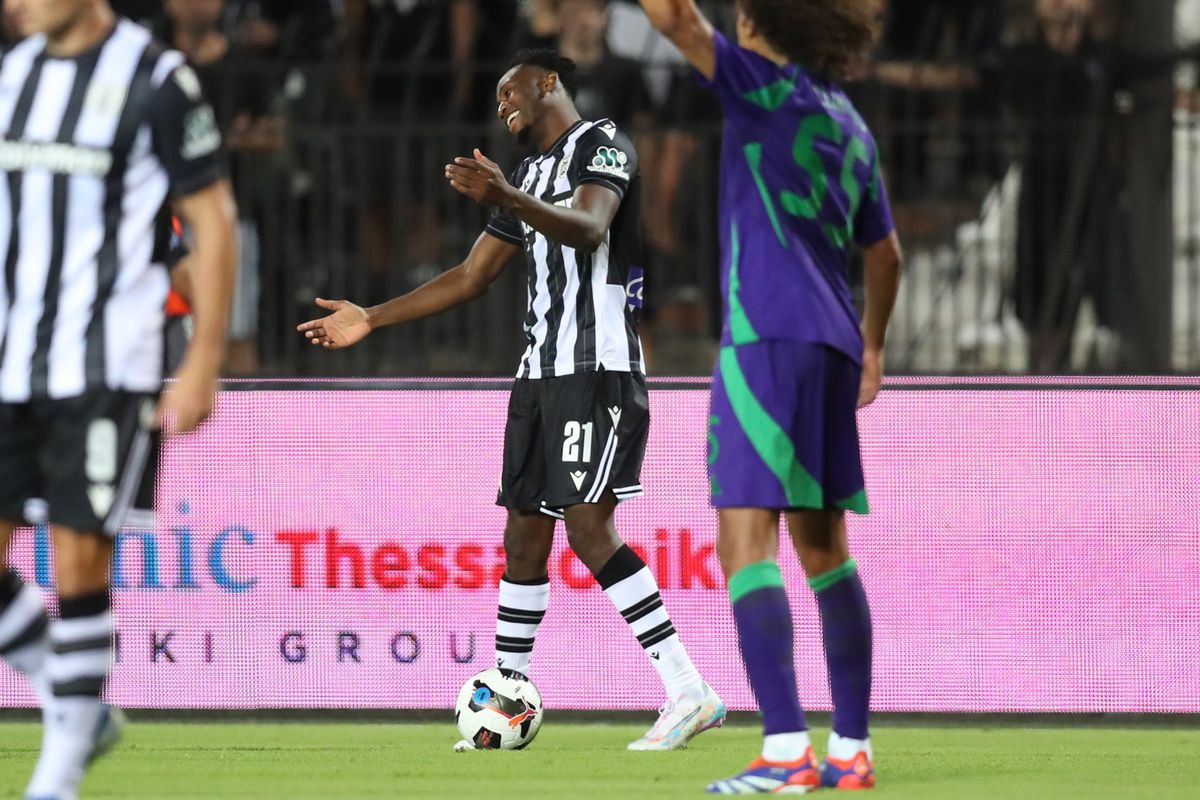 Final în PAOK - Panathinaikos: primele puncte pierdute de Răzvan Lucescu