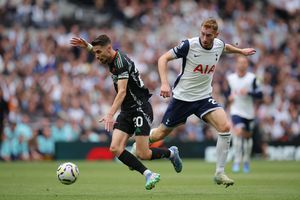 Tottenham - Arsenal, în derby-ul nordului Londrei din Premier League » „Tunarii” conduc, Radu Drăgușin doar rezervă