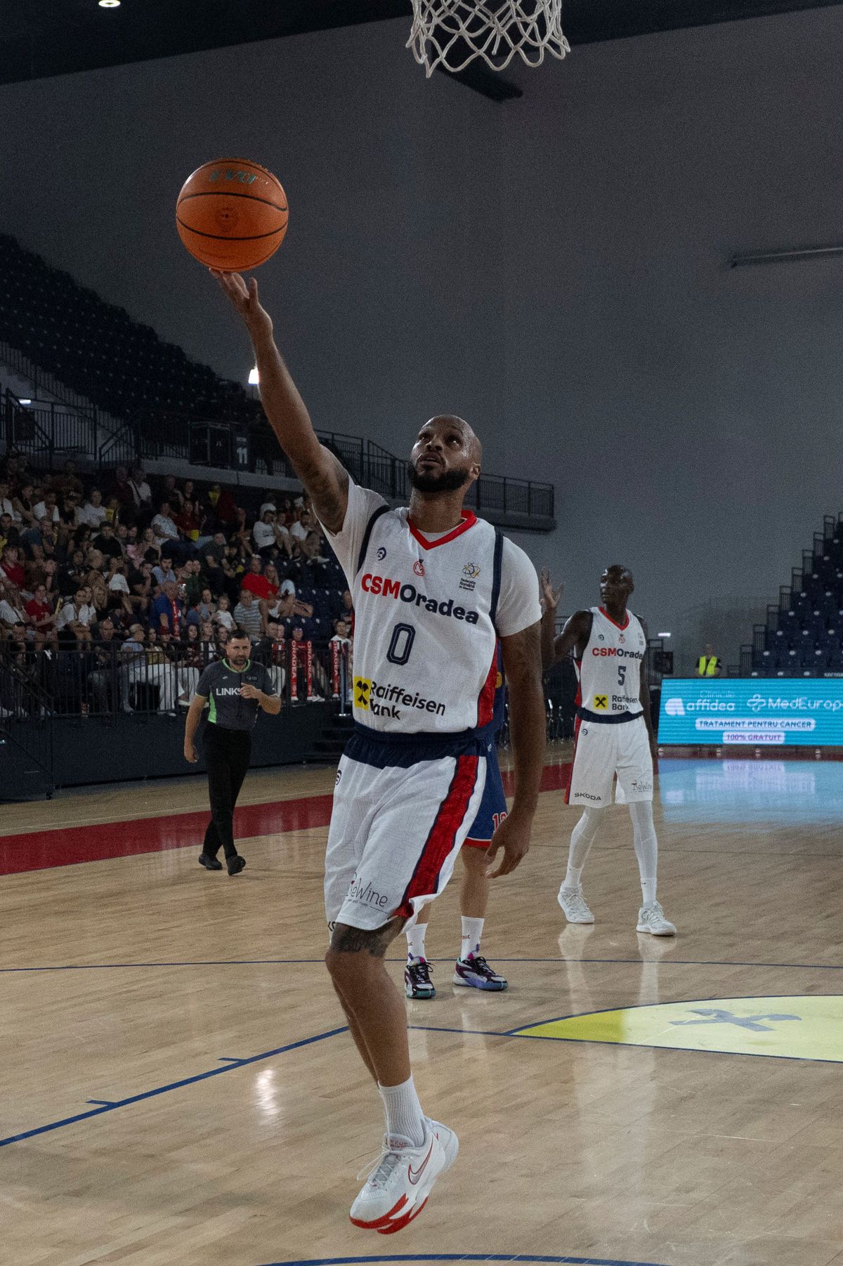 Raiffeisen Bank și CSM Oradea – împreună pentru performanță și comunitate