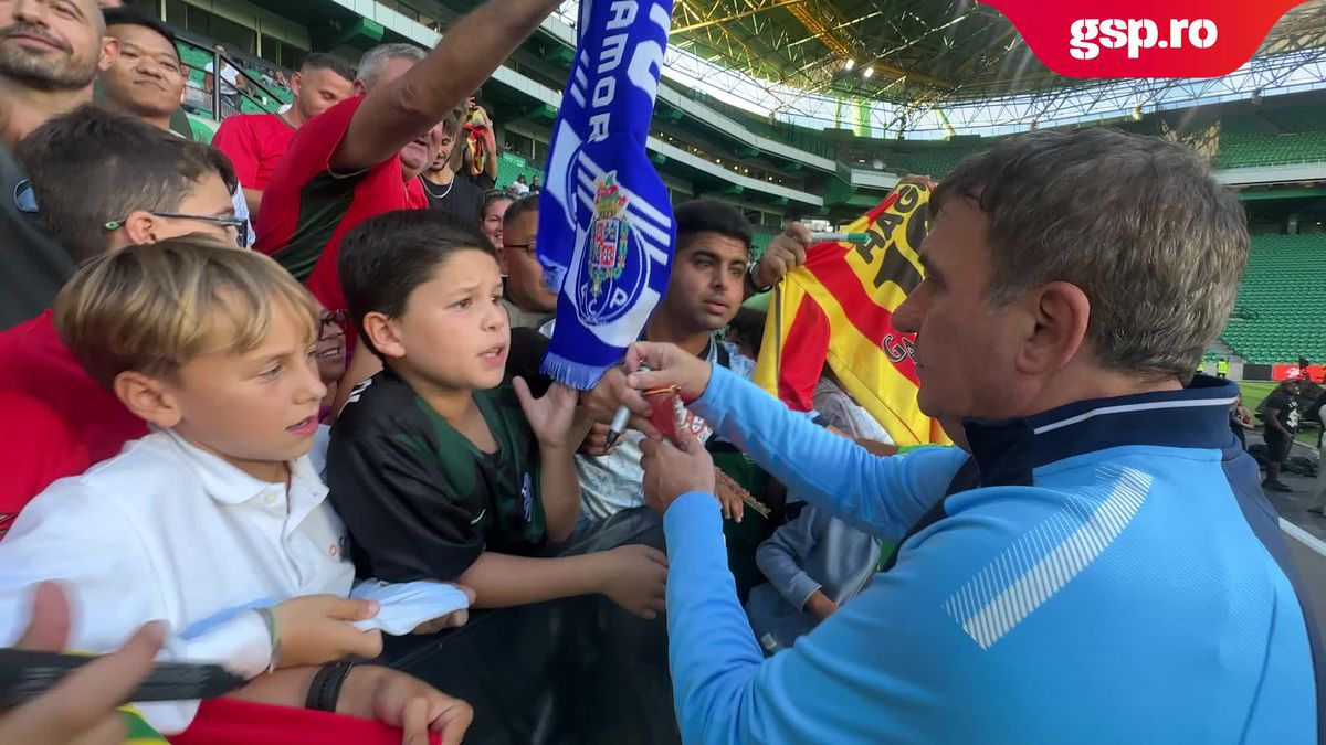 Imagini de senzație surprinse de GSP la Legends Charity Game: Gică Hagi, asaltat de fani la Lisabona » Reacție genială pe gazon: „E cam mare terenul ăsta”