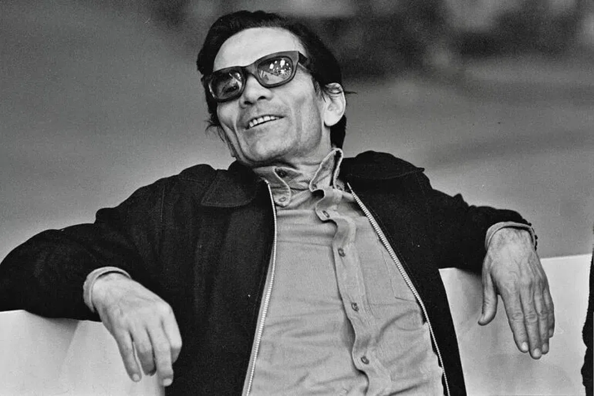 Pier Paolo Pasolini, poetul care a iubit fotbalul cu febra cu care a îndrăgit literatura
