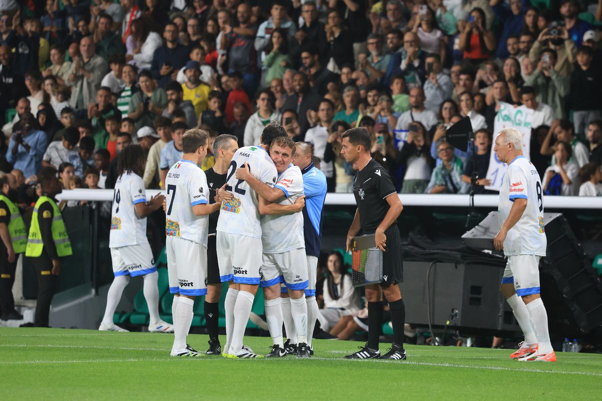 Lui Gică Hagi i-au rămas cei 3 de „T”: talent, tupeu și tenacitate » A bătut lovitura liberă în fața lui Del Piero, călcâie între Pepe și Figo! Toate fazele pe GSP