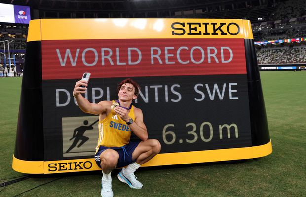 Armand Duplantis, record mondial răsplătit cu 170.000 de dolari » Ce spun adversarii: „Are tot ce își dorește fiecare săritor”