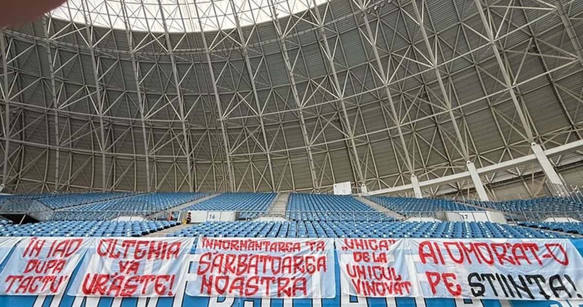 Mesaje MACABRE la adresa lui Mititelu, chiar în arena „Ion Oblemenco”: „Înmormântarea ta, sărbătoarea noastră”