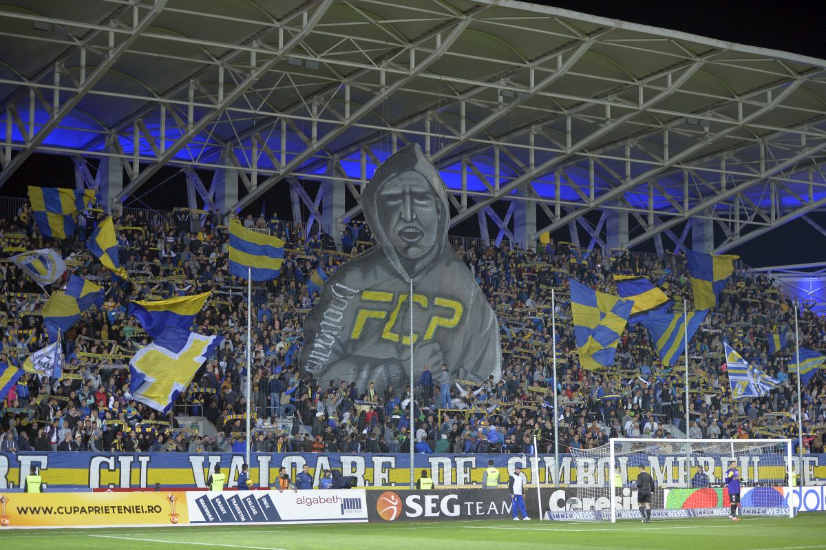 O ură care mocnește » Puțini știu de ce s-a rupt „frăția” dintre Petrolul și Dinamo + 30 de imagini dintr-o rivalitate caustică