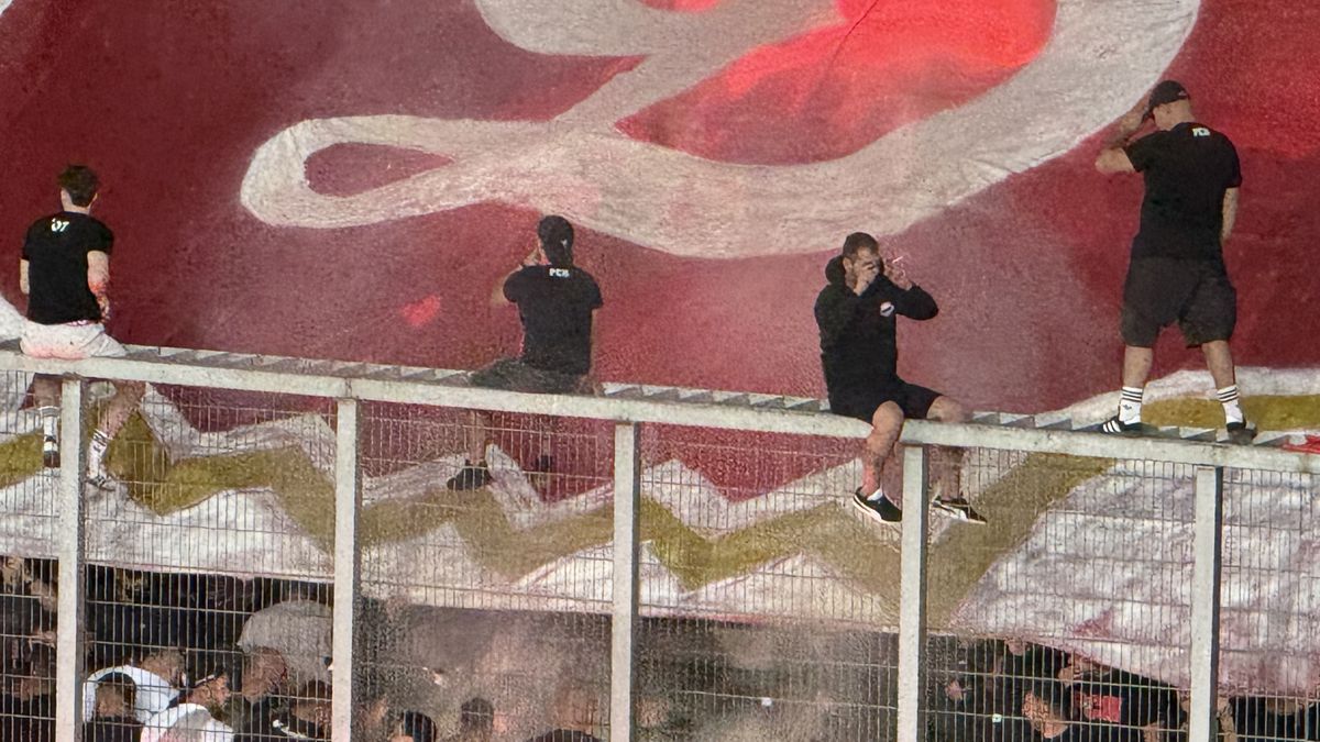 Atmosfera la Petrolul - Dinamo