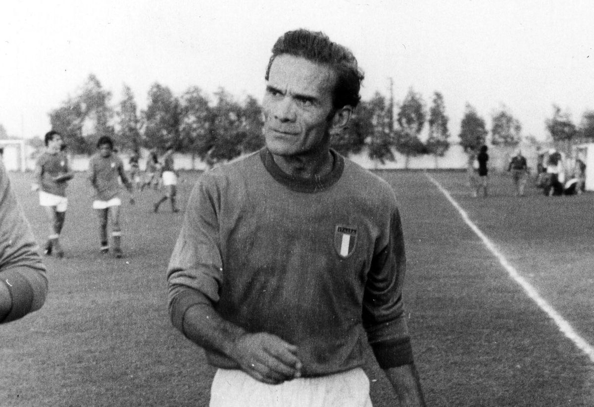 Pier Paolo Pasolini, poetul care a iubit fotbalul cu febra cu care a îndrăgit literatura