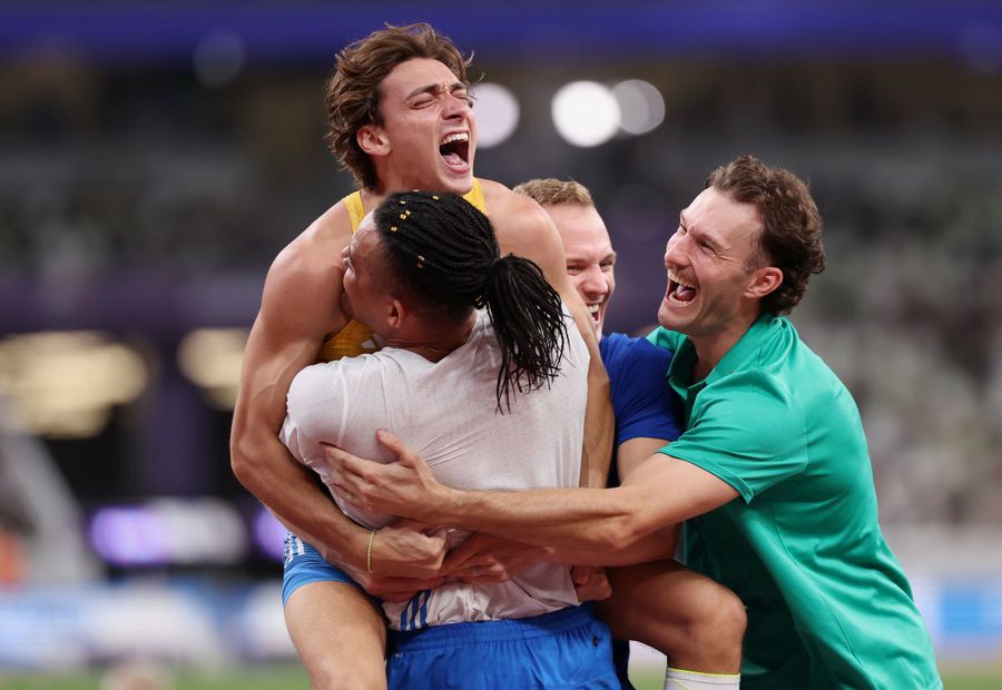 Armand Duplantis, record mondial răsplătit cu 170.000 de dolari » Ce spun adversarii: „Are tot ce își dorește fiecare săritor”