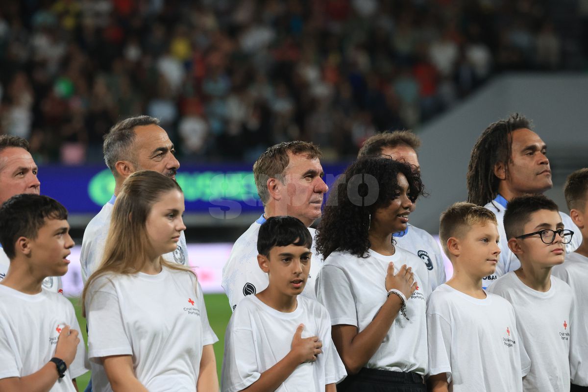 Îl mai recunoști pe Christian Karembeu? Spectacol la „Legends Charity Game