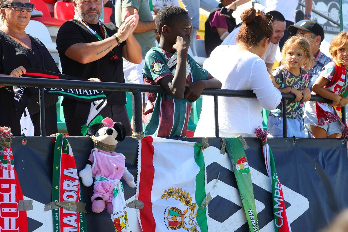 Estrela ca respiro, Amadora ca metaforă a periferiei » Lumea lui Ianis Stoica după ce a părăsit România