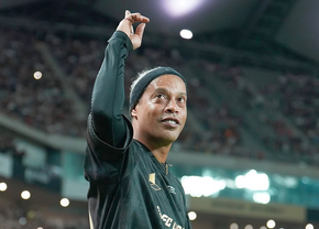 Ronaldinho vine la Iași, pentru un meci demonstrativ! Alături de starul brazilian vor fi prezente în Copou și alte stele ale fotbalului mondial