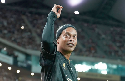 Ronaldinho vine la Iași, pentru un meci demonstrativ! Alături de starul brazilian vor fi prezente în Copou și alte stele ale fotbalului mondial