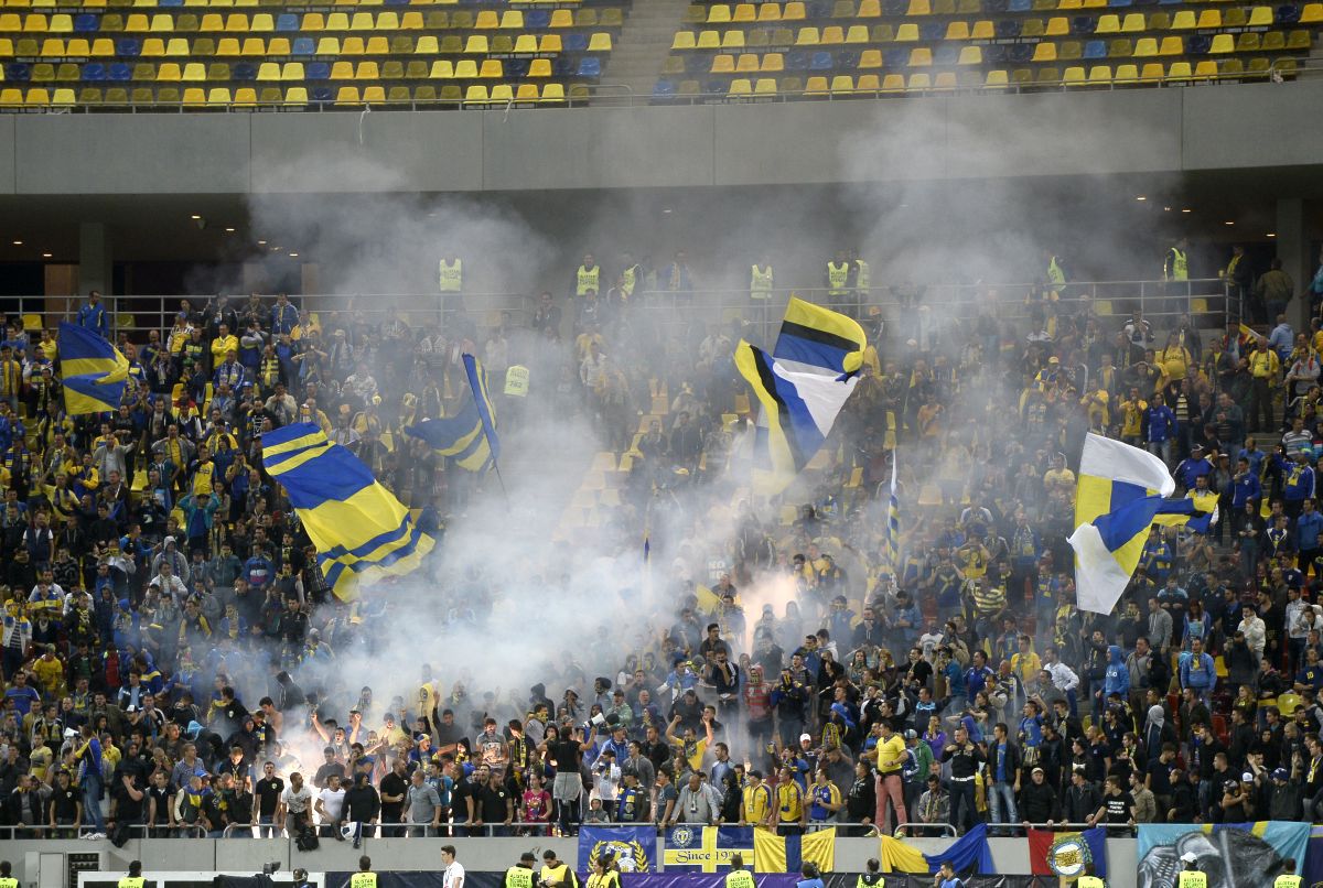 O ură care mocnește » Puțini știu de ce s-a rupt „frăția” dintre Petrolul și Dinamo + 30 de imagini dintr-o rivalitate caustică