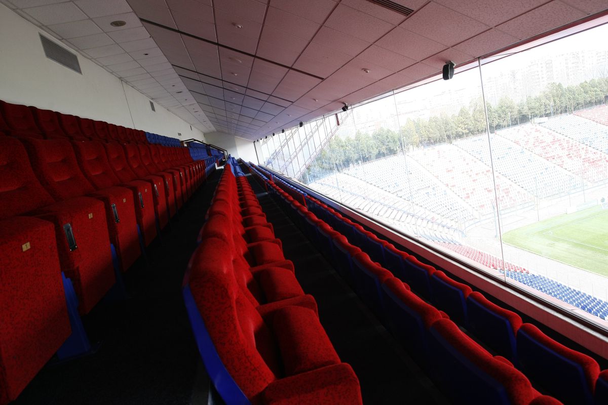 Vine week-end-ul, în Superligă se întoarce stadionul-dezastru » Imagini de râsu'-plânsu' surprinse de GSP: „Știți ce vedeți pe geamul de la toaletă?”