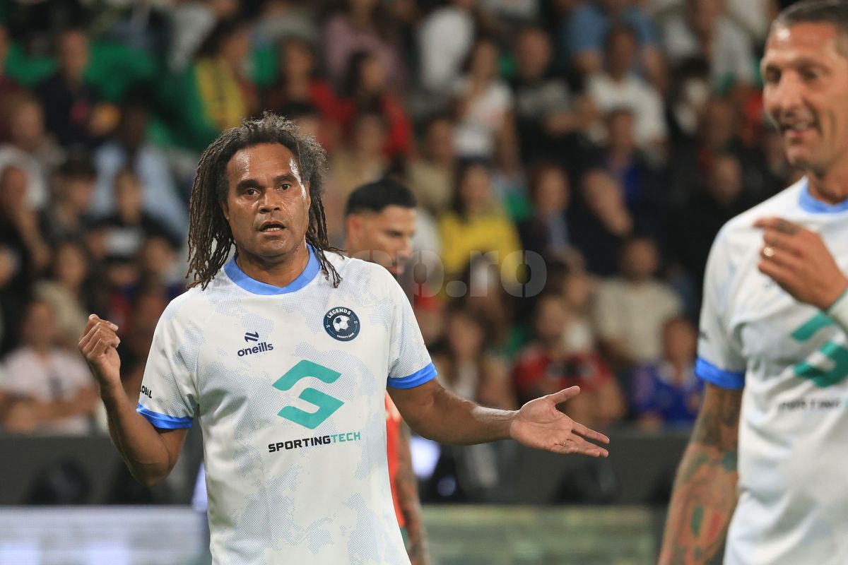 Îl mai recunoști pe Christian Karembeu? Spectacol la „Legends Charity Game