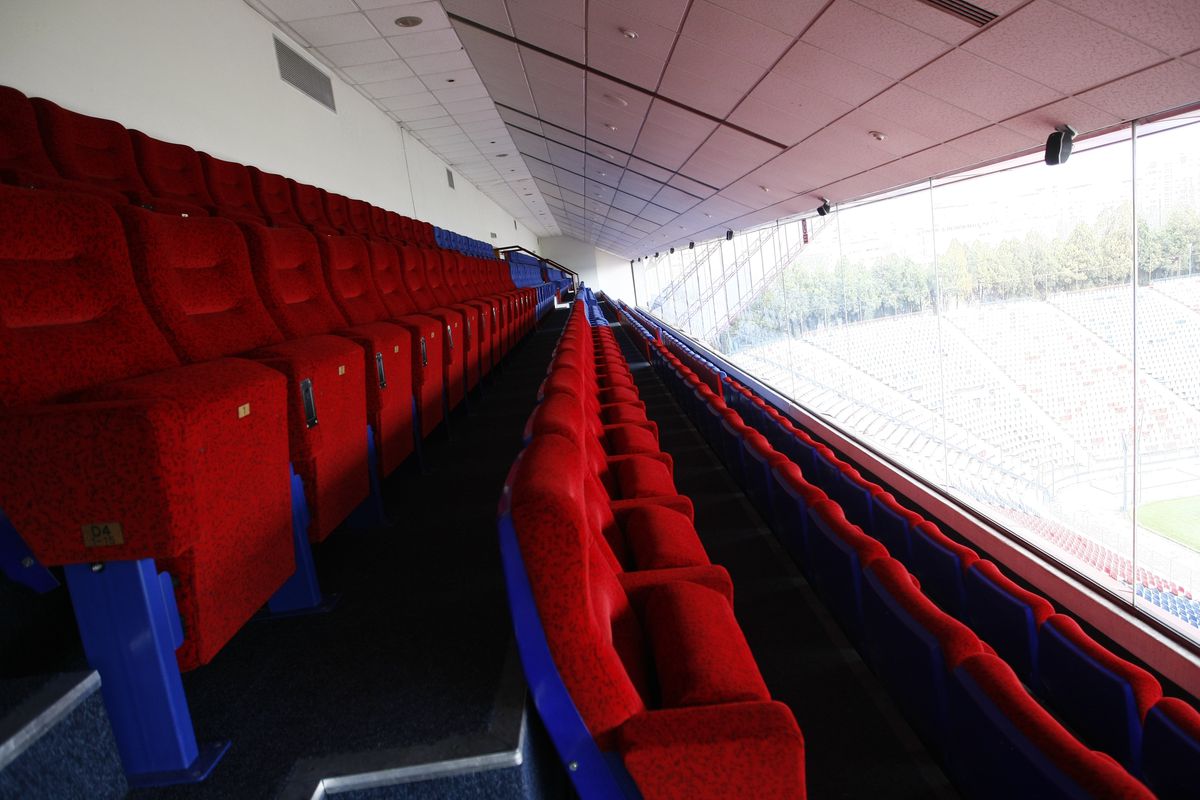 Vine week-end-ul, în Superligă se întoarce stadionul-dezastru » Imagini de râsu'-plânsu' surprinse de GSP: „Știți ce vedeți pe geamul de la toaletă?”