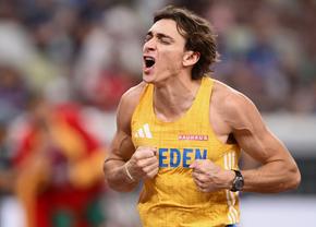 Armand Duplantis, al treilea titlu mondial la săritura cu prăjina și încă un RECORD MONDIAL, 6,30 metri, după o finală pasionantă