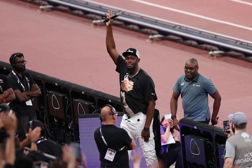 Usain Bolt, aclamat în Stadionul Olimpic din Tokyo/Foto: Getty Images