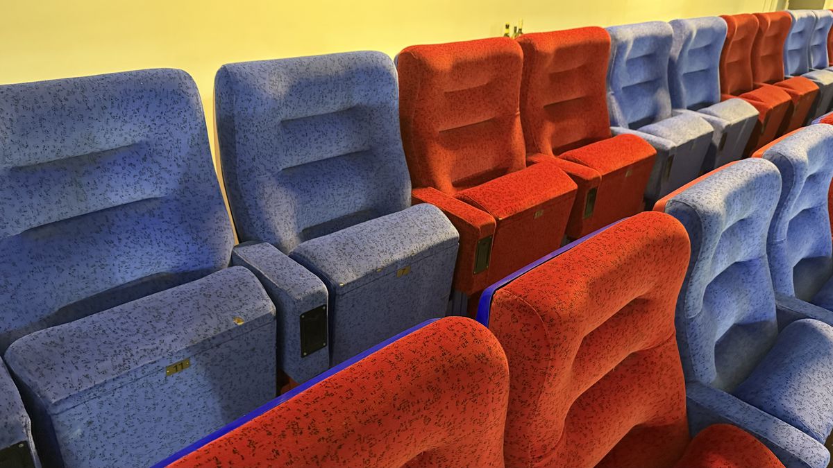 Vine week-end-ul, în Superligă se întoarce stadionul-dezastru » Imagini de râsu'-plânsu' surprinse de GSP: „Știți ce vedeți pe geamul de la toaletă?”