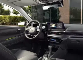 Ma?ina ce poate fi cump?rat? cu bani pu?ini » Un expert din Spania o compar? cu Dacia Sandero