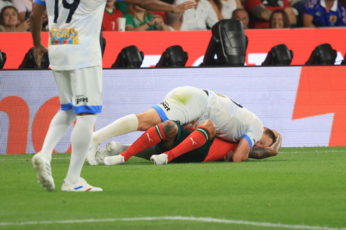 Îl mai recunoști? Fostul campion mondial și european l-a elogiat pe Gică Hagi la Legends Charity Game: „Un fotbalist unic!”