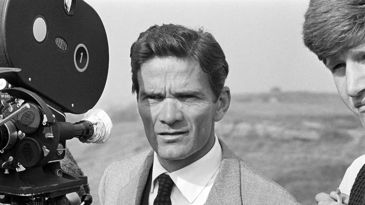 Pier Paolo Pasolini, poetul care a iubit fotbalul cu febra cu care a îndrăgit literatura