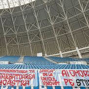 Mesaje oribile la adresa lui Adrian Mititelu, după ce FCU Craiova a fost exclusă din Liga 3. FOTO: Instagram @casualromania