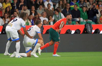 Quaresma a făcut show la Legends Charity Game » Assist genial pentru Pauleta, sub privirile lui Gică Hagi