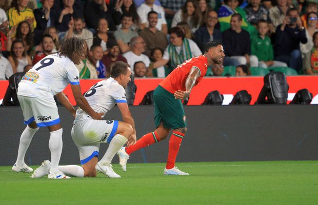 Quaresma a făcut show la Legends Charity Game » Assist genial pentru Pauleta, sub privirile lui Gică Hagi