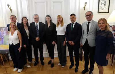 Medaliați olimpici și reprezentați COSR, la Sărbătoarea Sportului la Ambasada Franței » Șeful ANS: „Poate că, România va îndrăzni să viseze la organizarea unor JO”