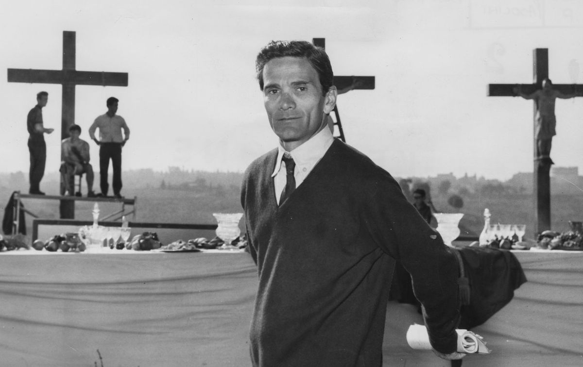 Pier Paolo Pasolini, poetul care a iubit fotbalul cu febra cu care a îndrăgit literatura