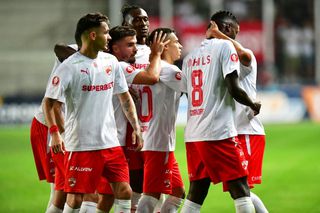 Petrolul - Dinamo 0-3 » „Bijutierii”! „Câinii” au stins lumina la Ploiești, prestație de gală pentru Cîrjan! Trupa lui Kopic e pe podium, „lupii” își caută antrenor!