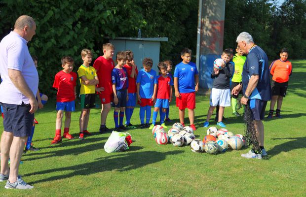 ROMÂNIA - NORVEGIA // EXCLUSIV Link-ul, bată-l vina! Cum au rămas 80 de copii de la CSA Steaua pe dinafara Arenei Naționale » Părinții, revoltați: „Nu e normal!”