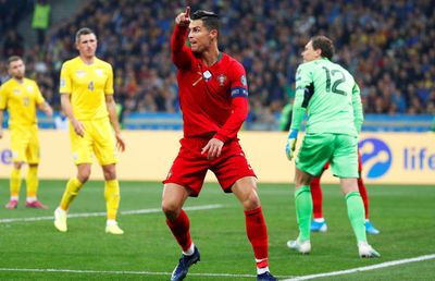 Ucraina - Portugalia 2-1 // CR700 » Un nou record stabilit de Ronaldo: „Nu eu caut recordurile, ele mă caută pe mine”