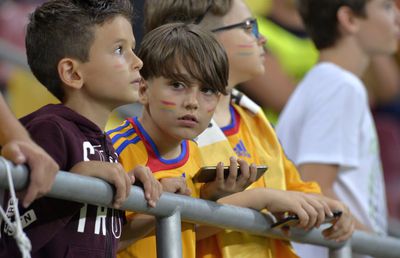 ROMÂNIA - NORVEGIA // Norvegienii se tem de copii :D » Vor să iasă de pe teren dacă sunt scandări rasiste