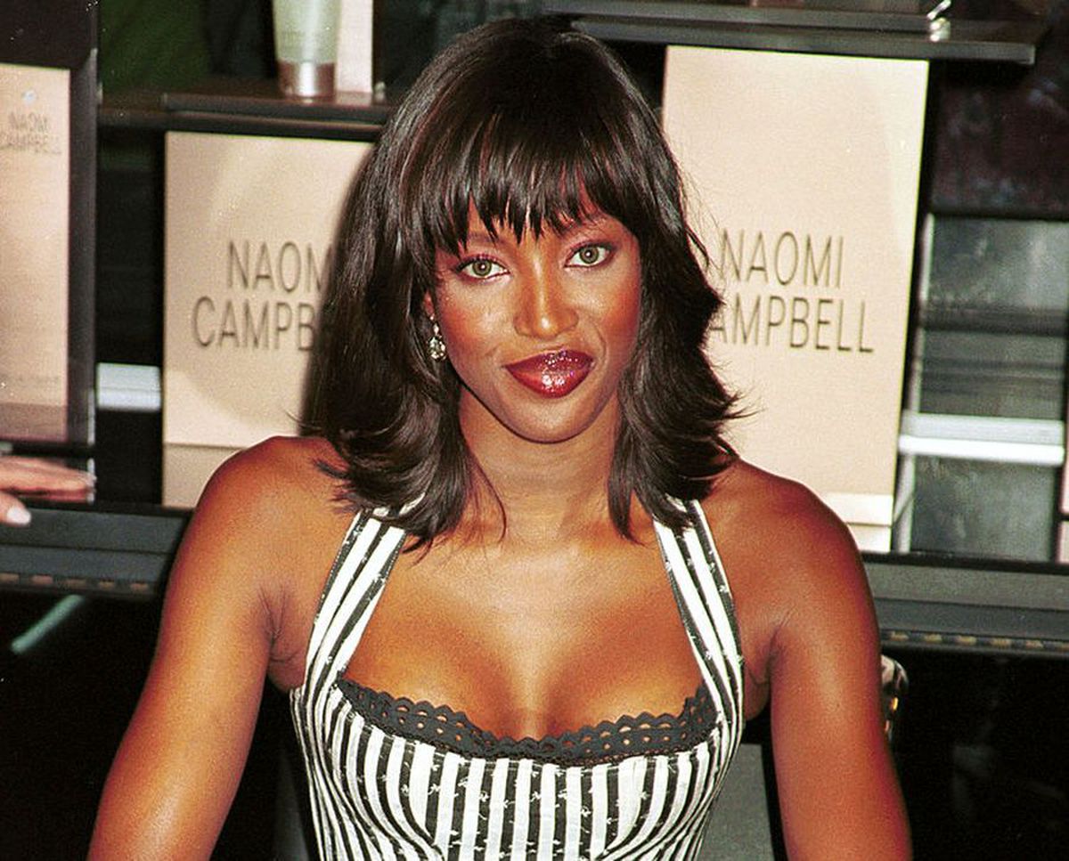 Graze Pack to put Stressful Starul din Premier League care se laudă că Naomi Campbell și Carmen Electra i-au trecut prin pat Graze Pack to put Stressful Starul din Premier League care se laudă că Naomi Campbell și Carmen Electra i-au trecut prin pat