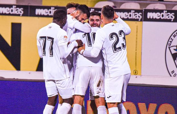 Gaz Metan - Dinamo 2-1. Nea Mircea, pentru asta ai venit?! » Ronaldo Deaconu, MVP la majoratul „câinilor”: 1-18 în deplasare