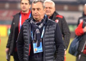 Mircea Rednic, nemulțumit de atitudinea fotbaliștilor experimentați! De ce l-a schimbat pe Sorescu: „La unii e vorba și de asta”