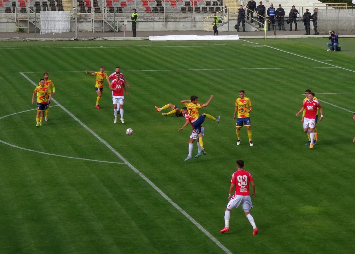 Dinamo câștigă cu Ripensia la Giurgiu, dar Burcă e nemulțumit: „E greu cu astea”