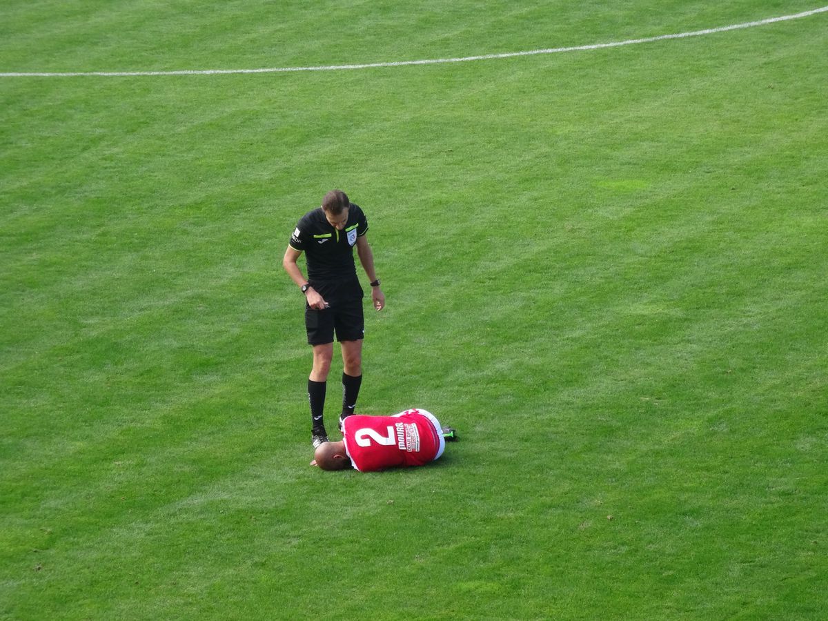 Dinamo câștigă cu Ripensia la Giurgiu, dar Burcă e nemulțumit: „E greu cu astea”