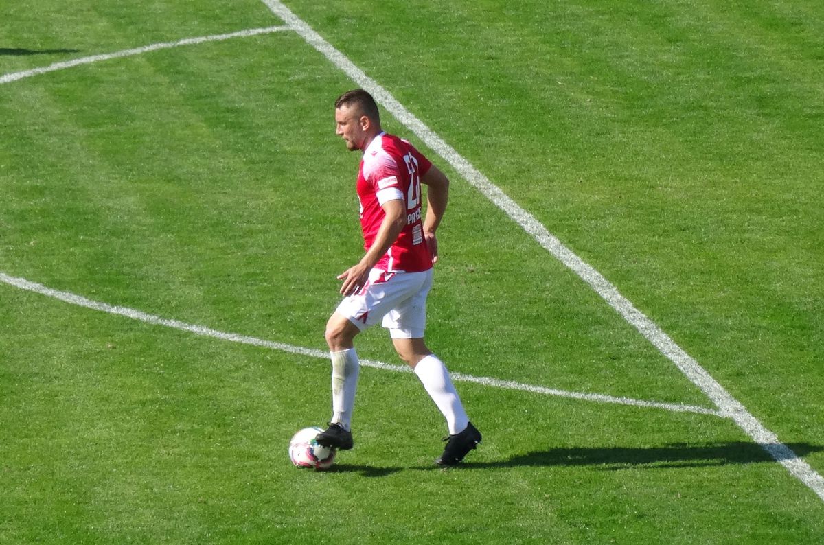 Dinamo câștigă cu Ripensia la Giurgiu, dar Burcă e nemulțumit: „E greu cu astea”