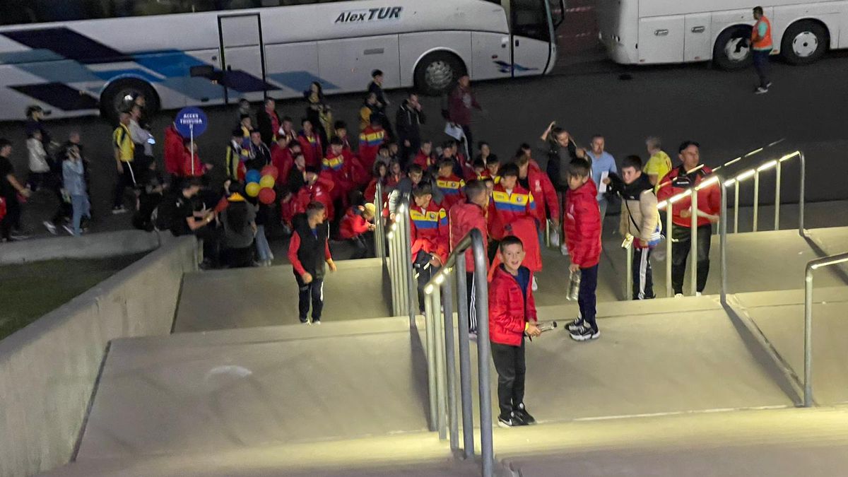 România - Andorra 4-0 » Ne-am trezit lideri! Joaca de copii de pe Arena Națională plus egalul miraculos din Elveția ne-au propulsat în fruntea grupei