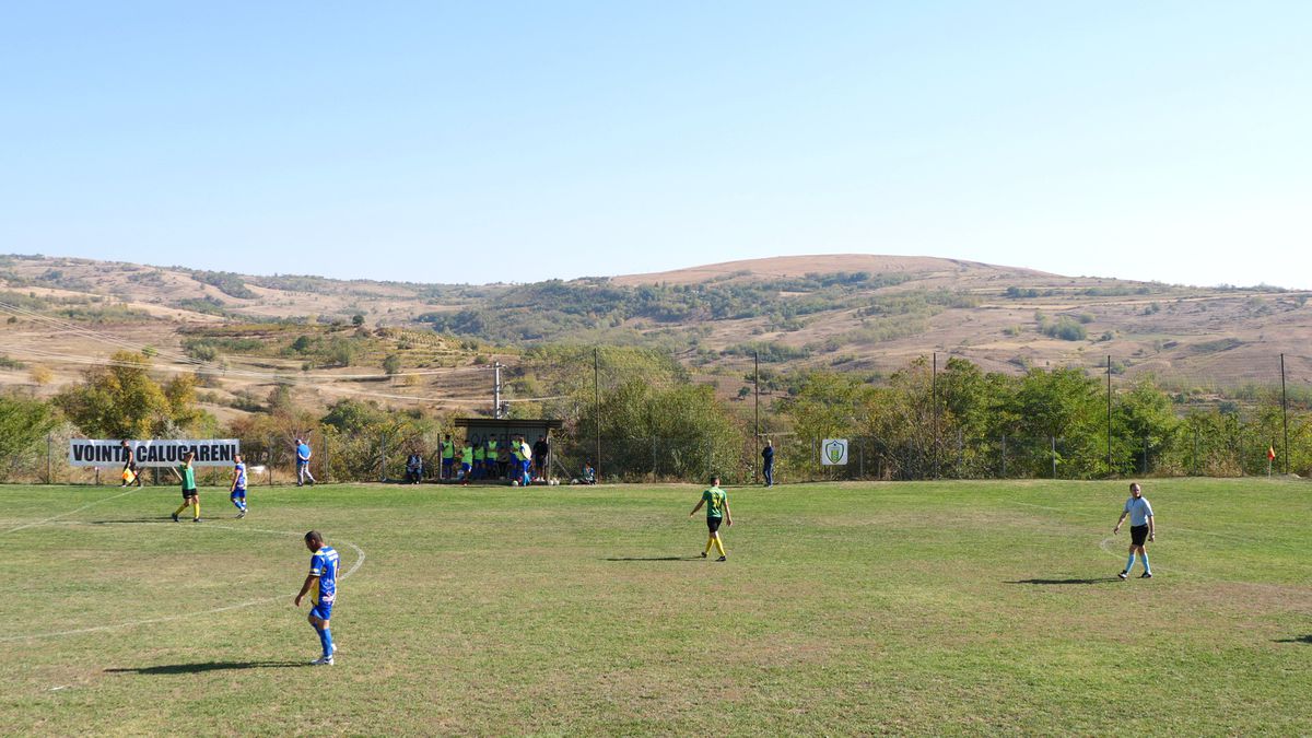 „Închideți repede, că a venit ANAF-u'!” » Derby-uri viticole în Bordeaux-uri prahovene + Petrecere de victorie cu tochitură la ceaun