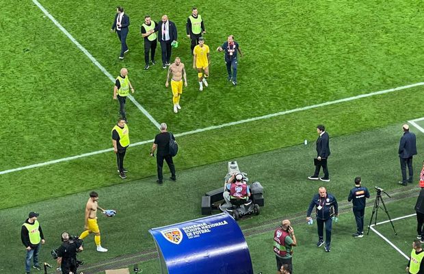 Cel mai darnic „tricolor” pe Arena Națională » Cadoul făcut unor copii din tribune