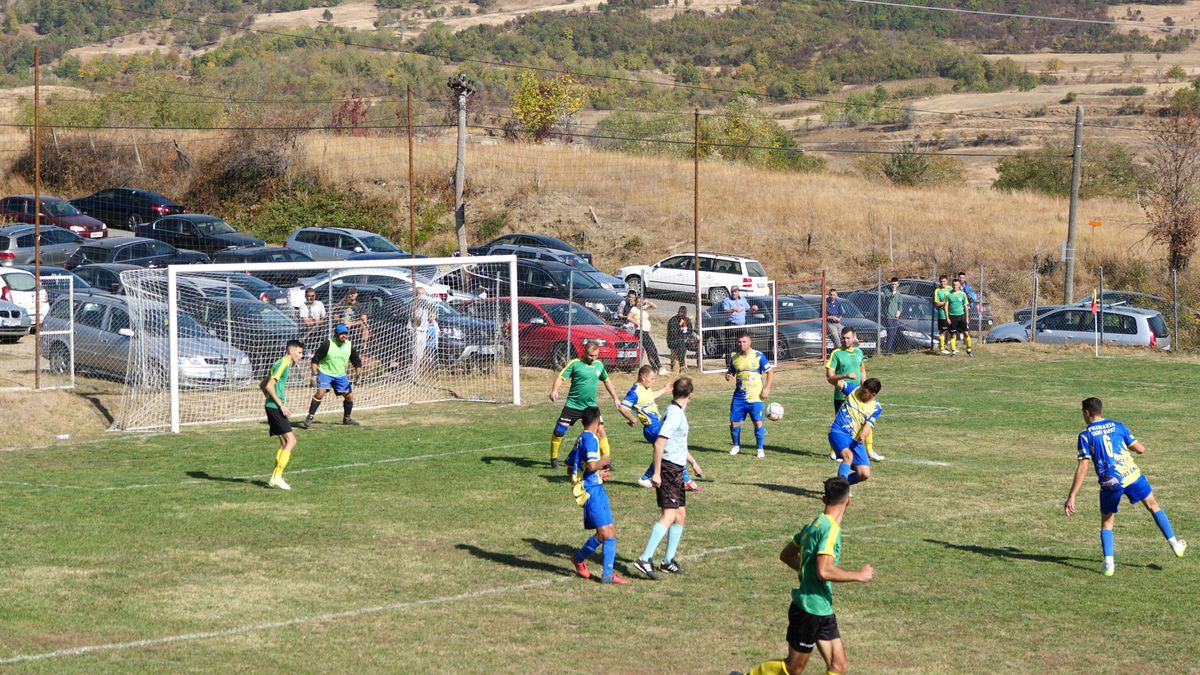 „Închideți repede, că a venit ANAF-u'!” » Derby-uri viticole în Bordeaux-uri prahovene + Petrecere de victorie cu tochitură la ceaun